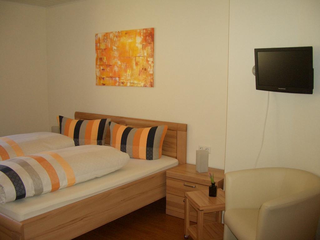 Gaestehaus Weberskirch Эрнст Номер фото